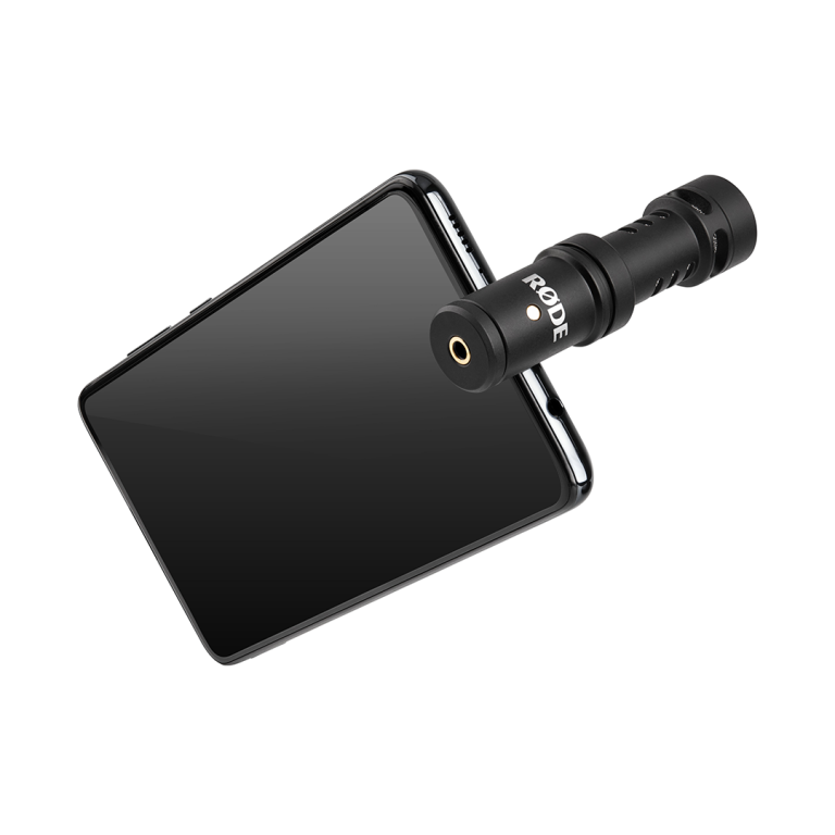 rode-videomic-me-c-usb-c-microphone-on-samsung-phone-3-quarter-levitating-feb-2021_1080x1080