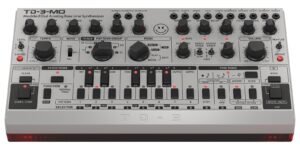 SINTETIZADOR BEHRINGER MOD. TD-3-MO-SR